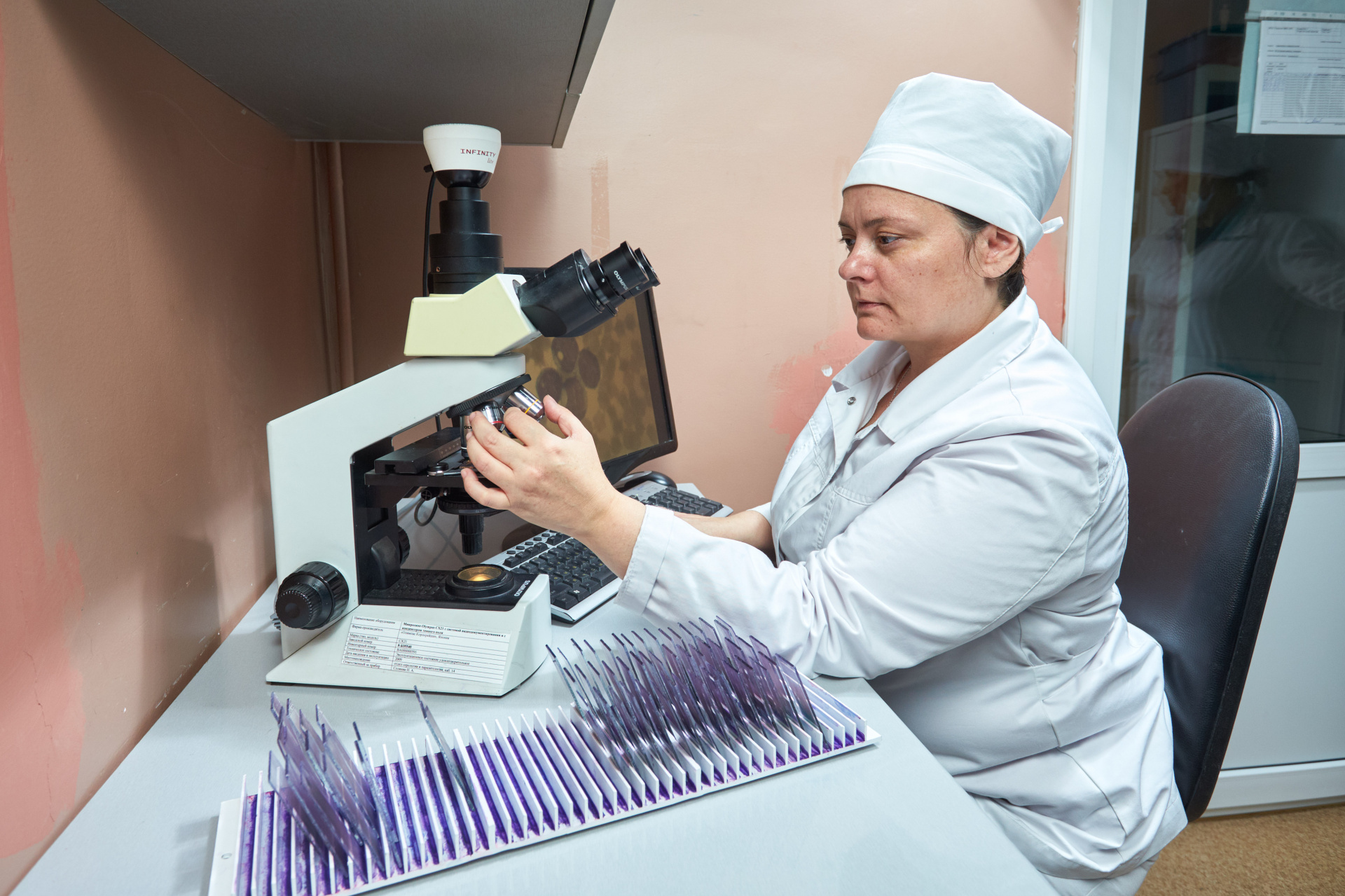 Свыше 3400 паразитологических и санитарно-паразитологических исследований проведено специалистами лаборатории за прошедший месяц