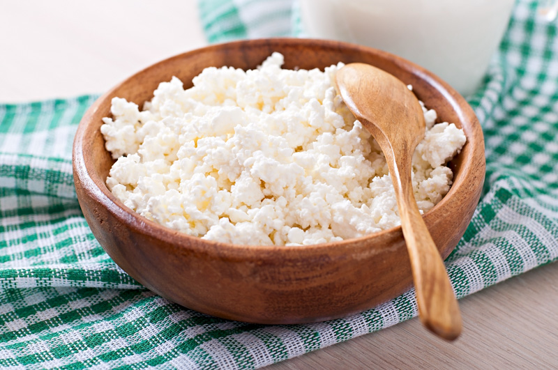 Специалисты установили факт фальсификации состава молочной продукции